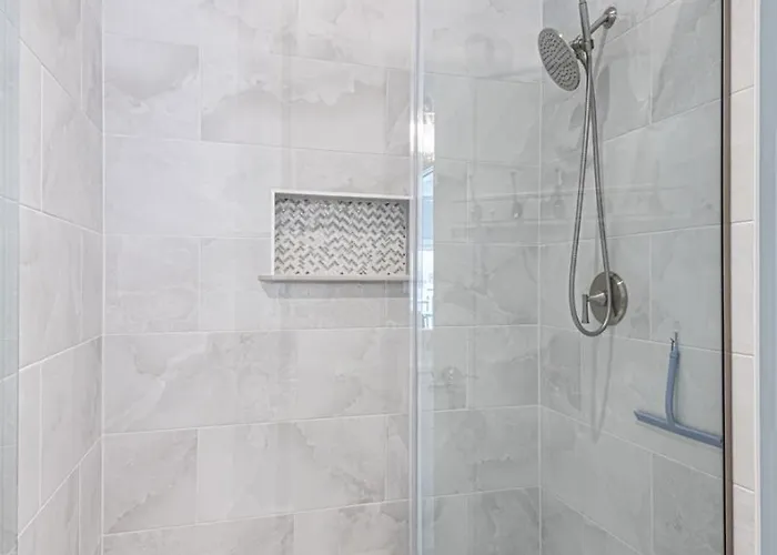 Modern Beachside Townhome With Ocean Views - Steps To The Sand! Holiday home