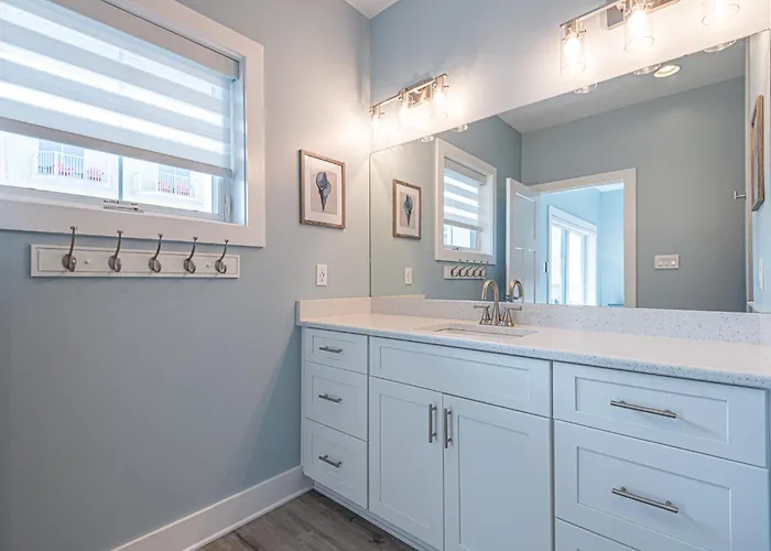 Modern Beachside Townhome With Ocean Views - Steps To The Sand! Ocean City