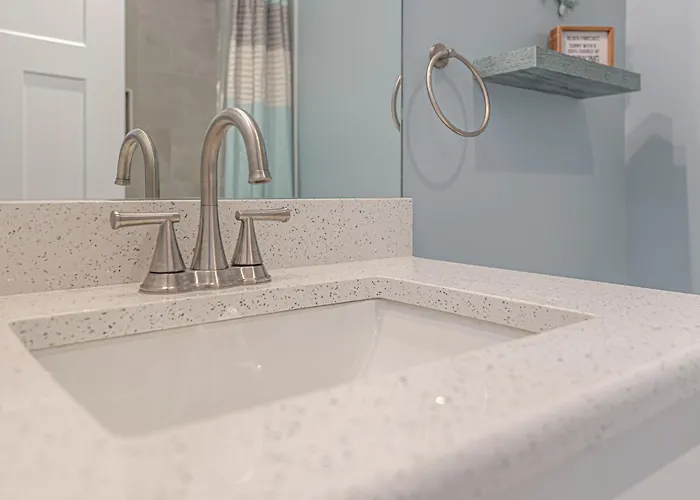 Modern Beachside Townhome With Ocean Views - Steps To The Sand! Holiday home *