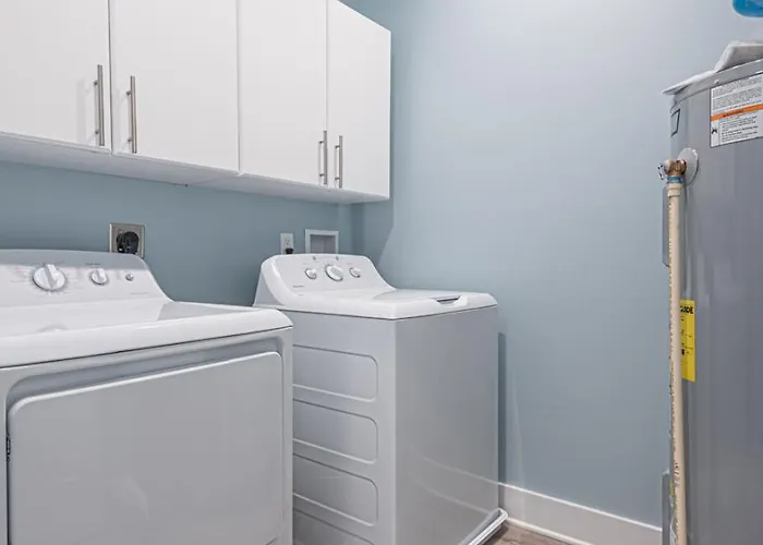 Modern Beachside Townhome With Ocean Views - Steps To The Sand! Ocean City